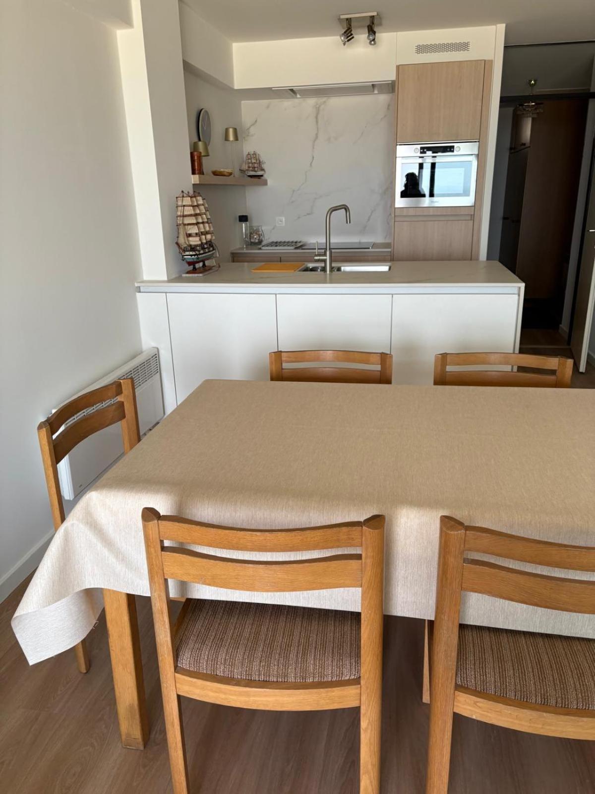 Seagull, Ruim En Volledig Vernieuwd Appartement Met Zeezicht In Westende Миделкерк Экстерьер фото